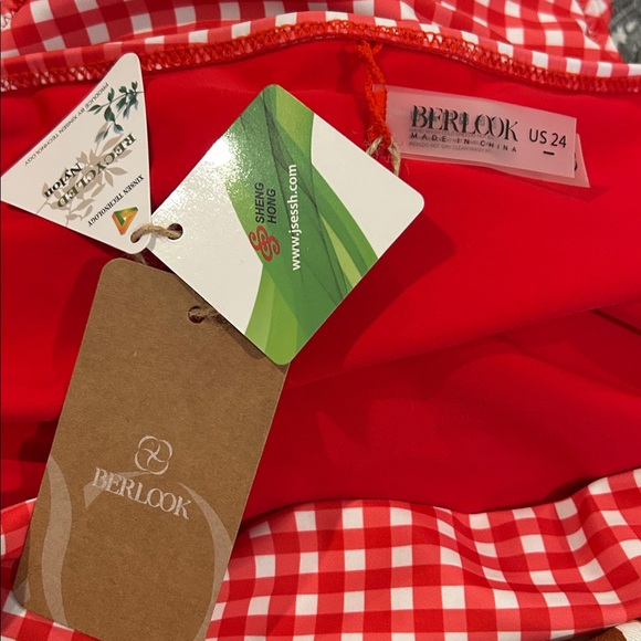 PlusTwo Piece Tankini Top Set. - Picture 5 of 6